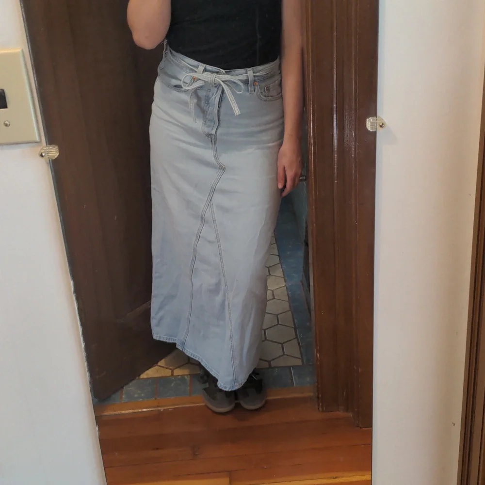 Levi's Maxi Denim Skirt - Picture 1 of 6